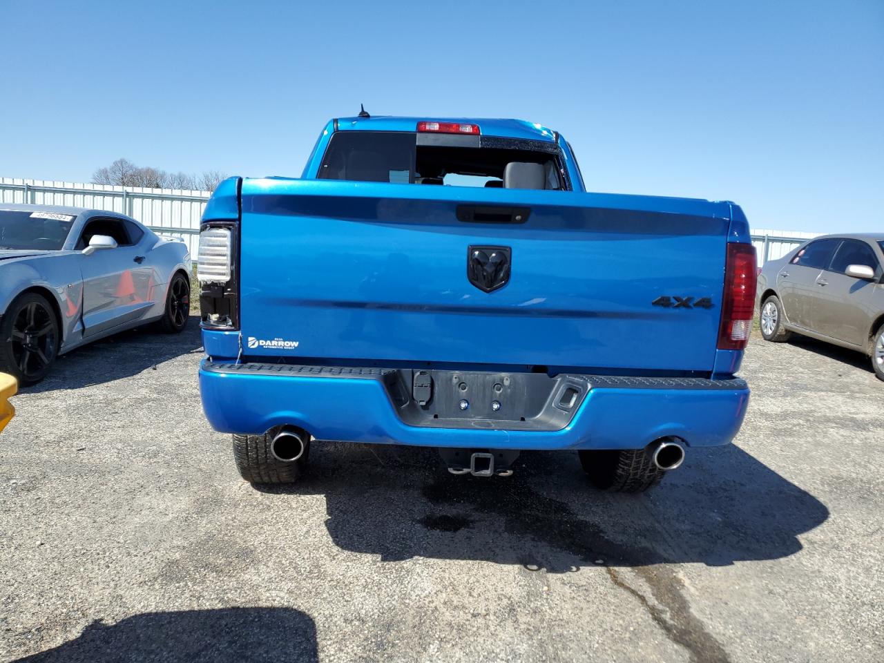 1C6RR7MT2JS221414 2018 Ram 1500 Sport