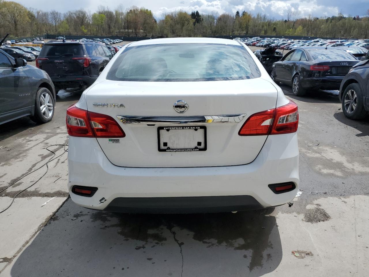 3N1AB7AP2KY262410 2019 Nissan Sentra S