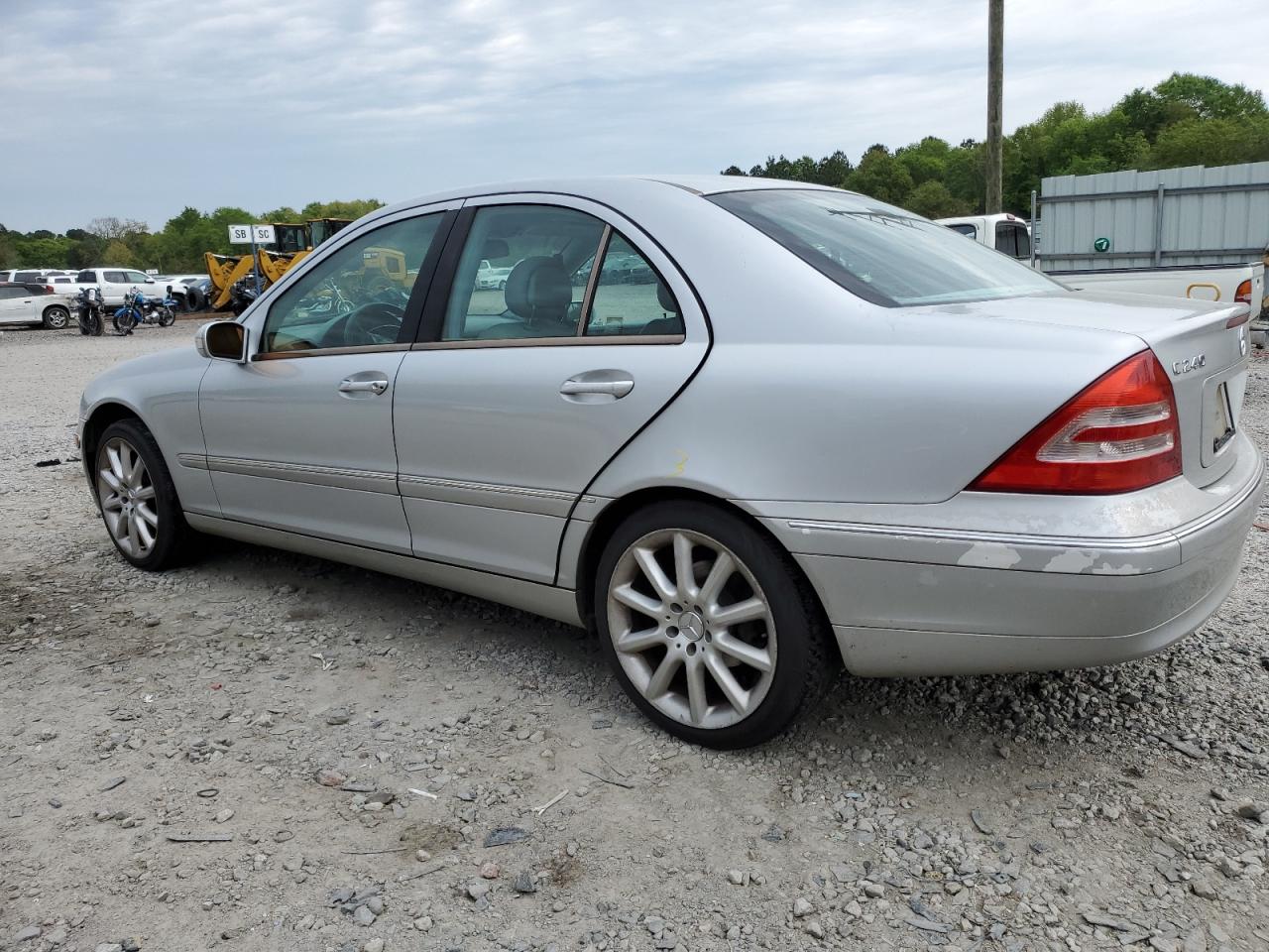 WDBRF61J34F496140 2004 Mercedes-Benz C 240