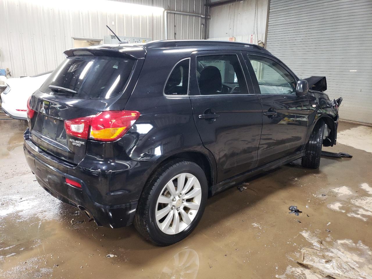 JA4AP4AU1BZ018587 2011 Mitsubishi Outlander Sport Se