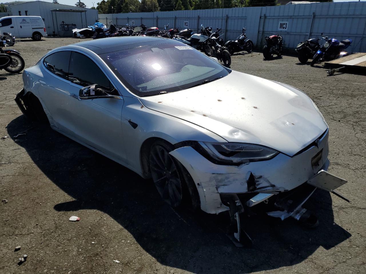 5YJSA1E41JF249174 2018 Tesla Model S