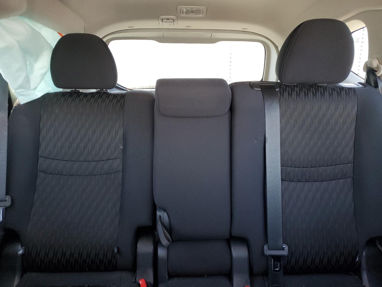 5N1AT2MV9JC839573 2018 Nissan Rogue S