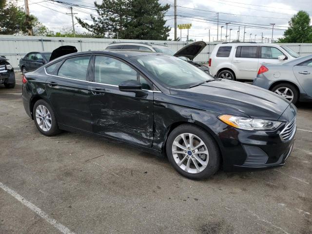 3FA6P0HD2LR145502 Ford Fusion SE 4