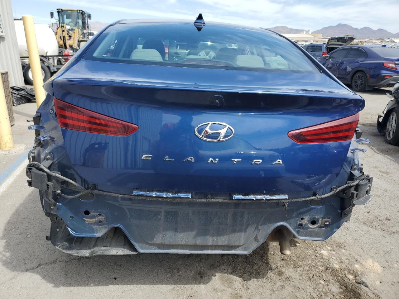 2020 Hyundai Elantra Sel vin: 5NPD84LF4LH507072