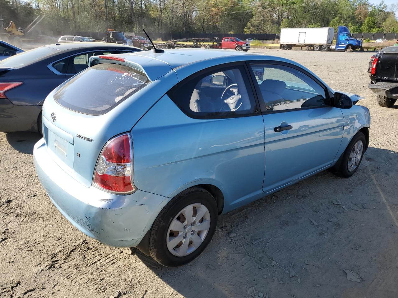 KMHCM36C59U112329 2009 Hyundai Accent Gs