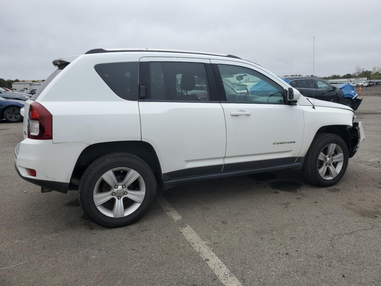 1C4NJDEB6FD340467 2015 Jeep Compass Latitude