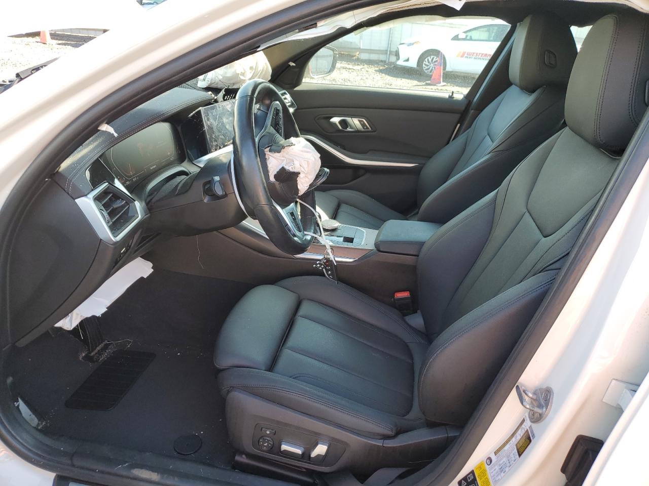 3MW5R7J06L8B10156 2020 BMW 330Xi