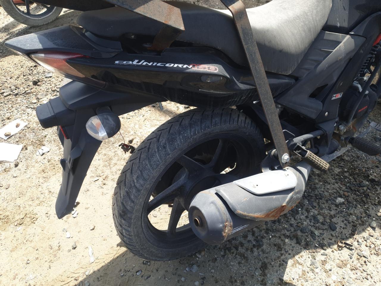 ME4KC20FXNA011741 Auction: COPART UAE Lot: 52358944 Location: DUBAI INDUSTRIAL CITY - DUBAI ME4KC20FXNA011741 HONDA UNICORN 2022 BLACK Photo 9