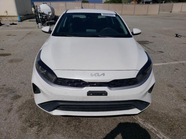 3KPF24AD8PE560976 Kia Forte LX 5