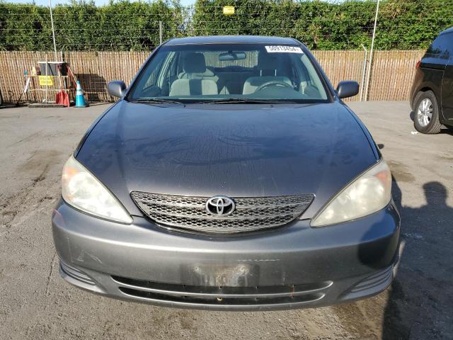 Lot #2470852903 2004 TOYOTA CAMRY LE salvage car