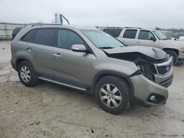 VIN 5XYKT4A60DG334782 2013 KIA SORENTO no.4