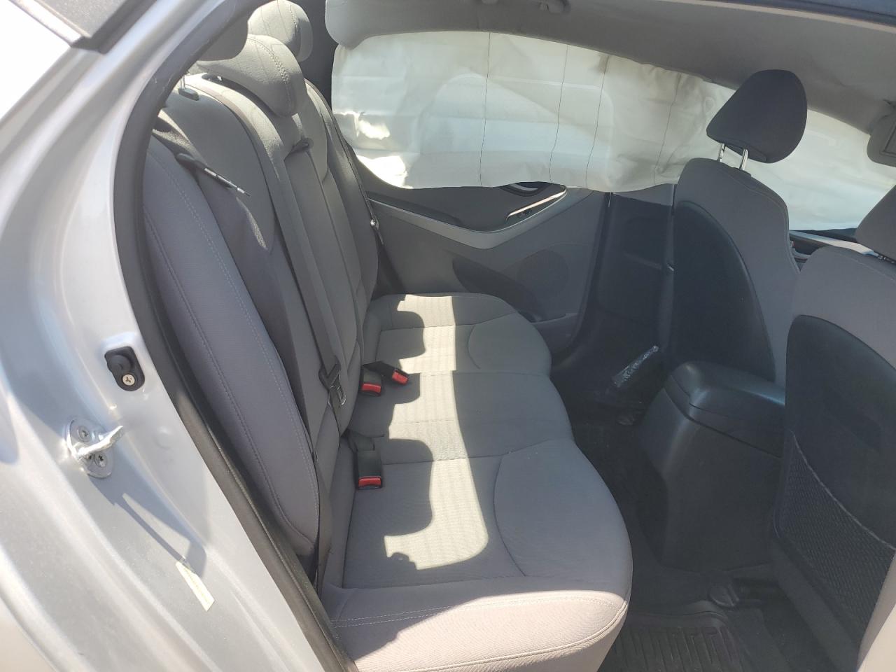 KMHDH4AE8EU181467 2014 Hyundai Elantra Se