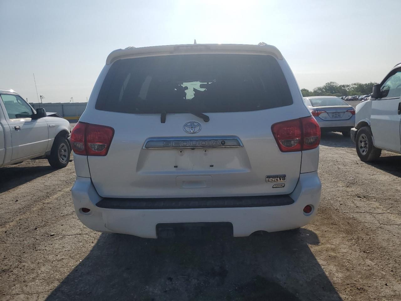 5TDDW5G14FS123589 2015 Toyota Sequoia Platinum