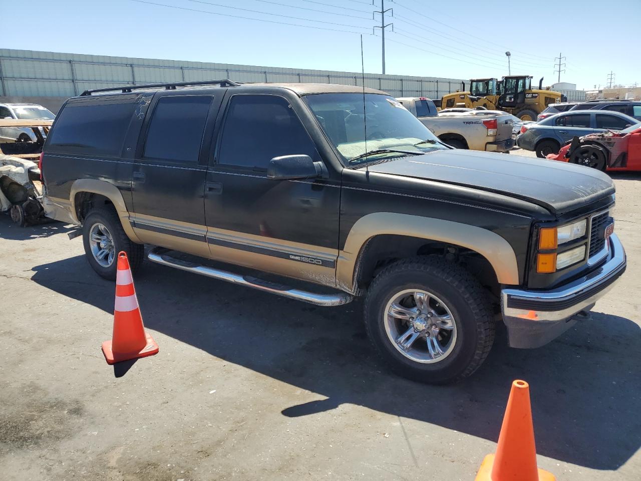 1GKFK16R6XJ749488 1999 GMC Suburban K1500