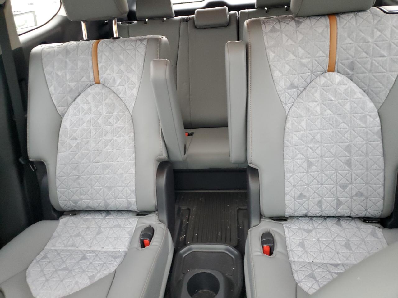 5TDAARAH9NS517246 2022 Toyota Highlander Hybrid Xle