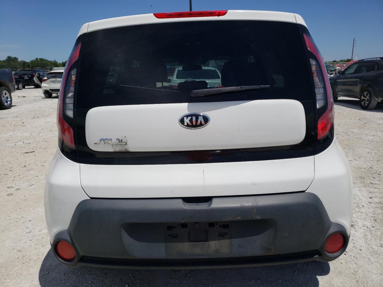 KNDJN2A25G7404253 2016 Kia Soul