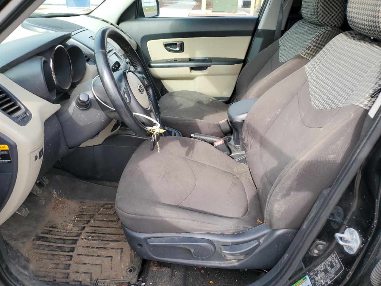 KNDJT2A2XA7145157 2010 Kia Soul +