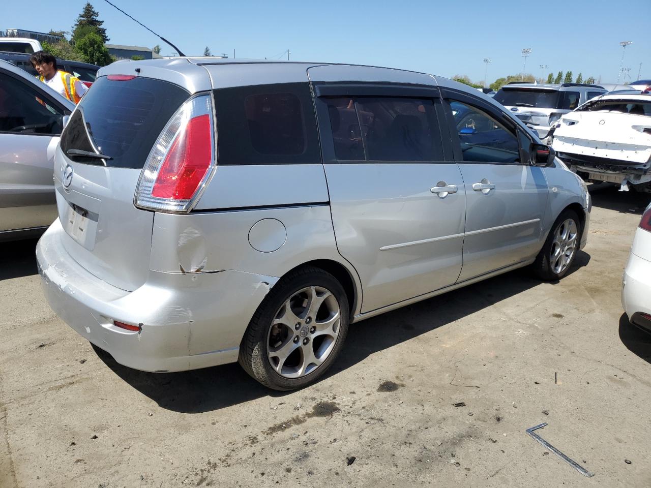 JM1CR29LX90354004 2009 Mazda 5