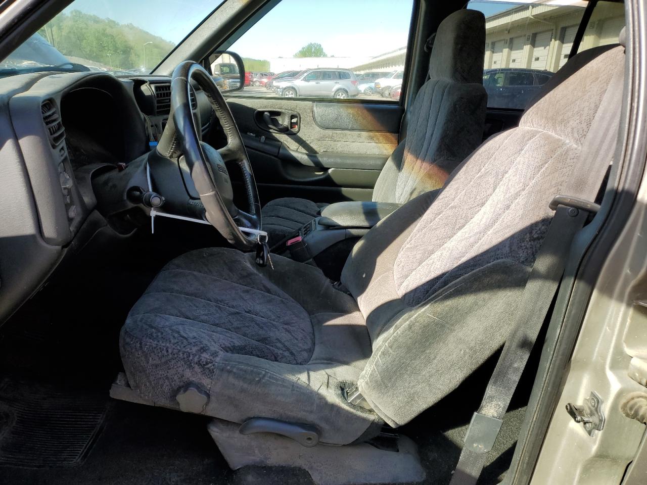 1GTDT13W62K226484 2002 GMC Sonoma