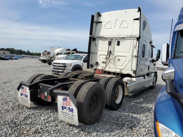 Lot #2475776283 2011 FREIGHTLINER CASCADIA 1 salvage car