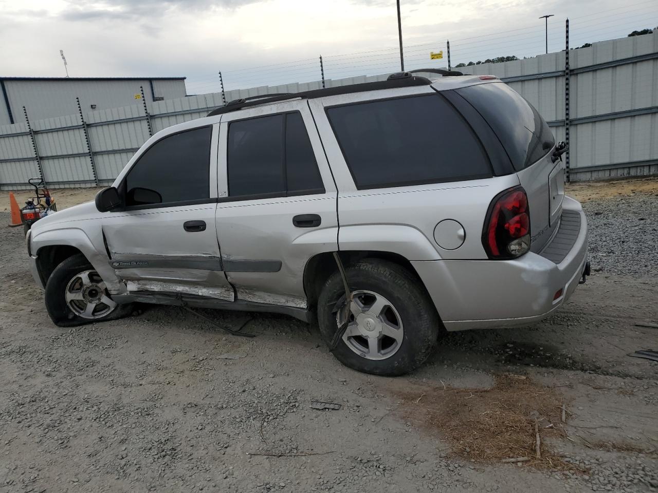 1GNDS13S942339369 2004 Chevrolet Trailblazer Ls