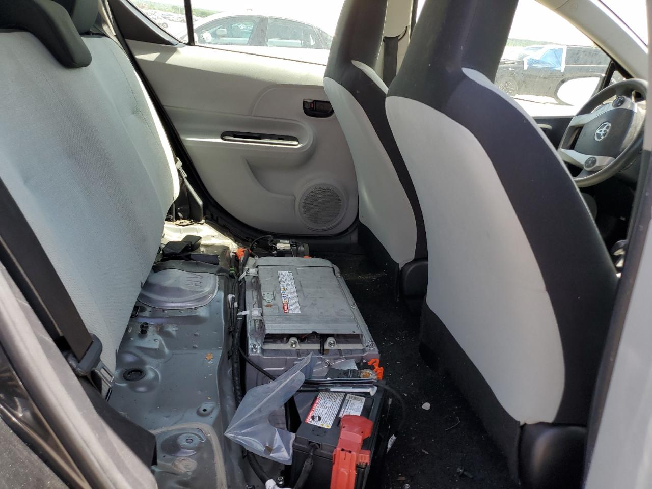 JTDKDTB36D1046986 2013 Toyota Prius C