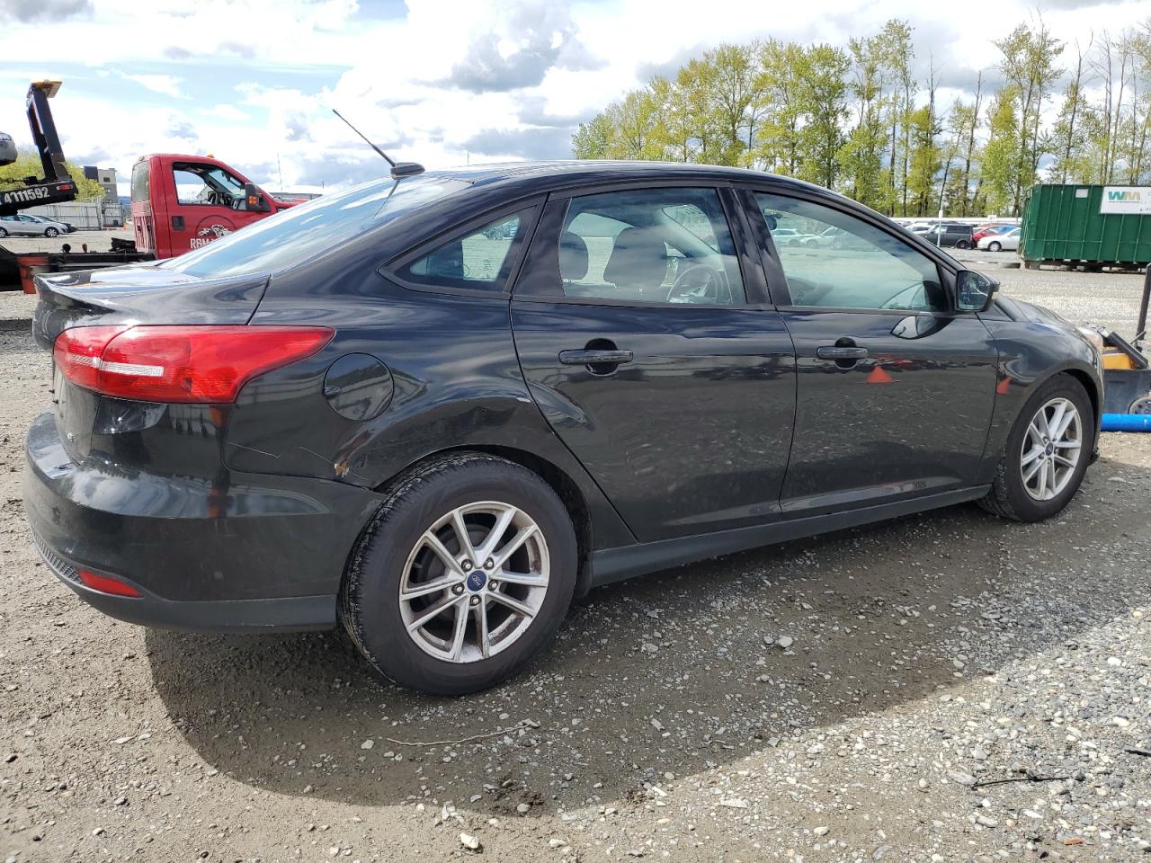 2015 Ford Focus Se vin: 1FADP3F29FL222525