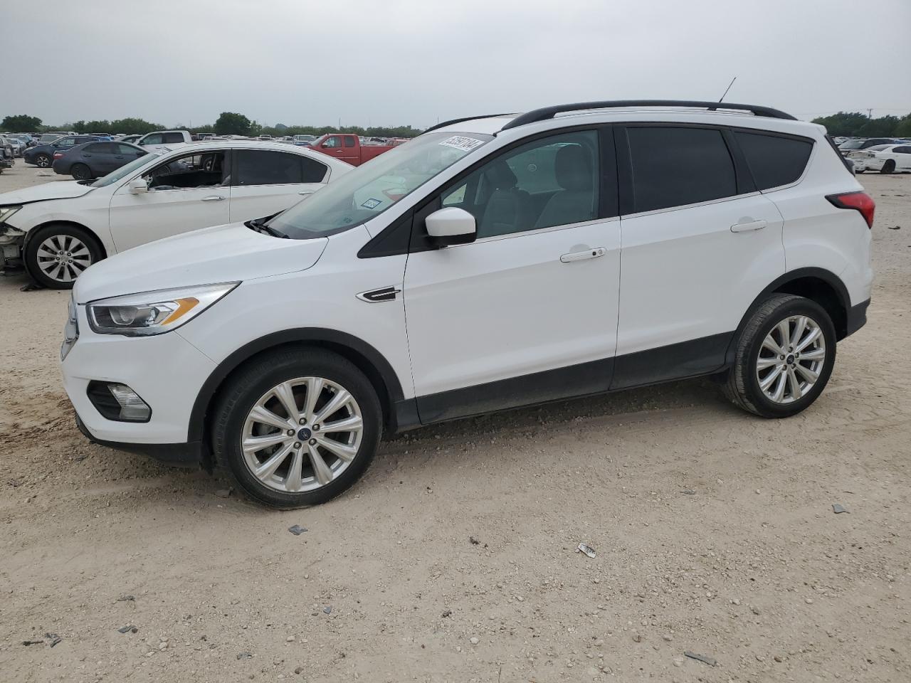 2019 Ford Escape Sel vin: 1FMCU0HD1KUA80845