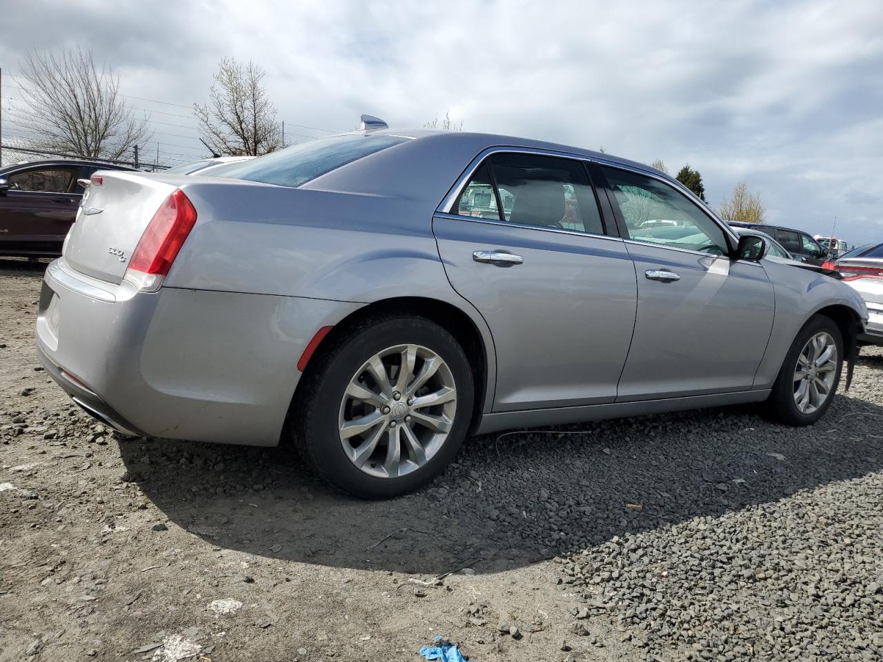 2017 Chrysler 300C vin: 2C3CCAKG2HH565463