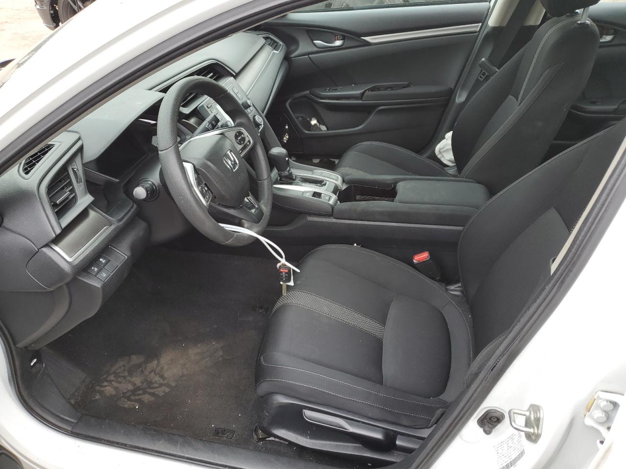 2HGFC2F66KH526061 2019 Honda Civic Lx