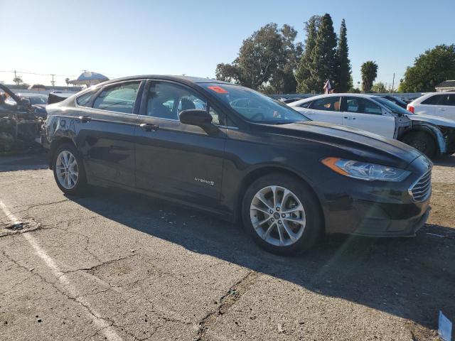 VIN 3FA6P0LU3KR143862 2019 Ford Fusion, SE no.4