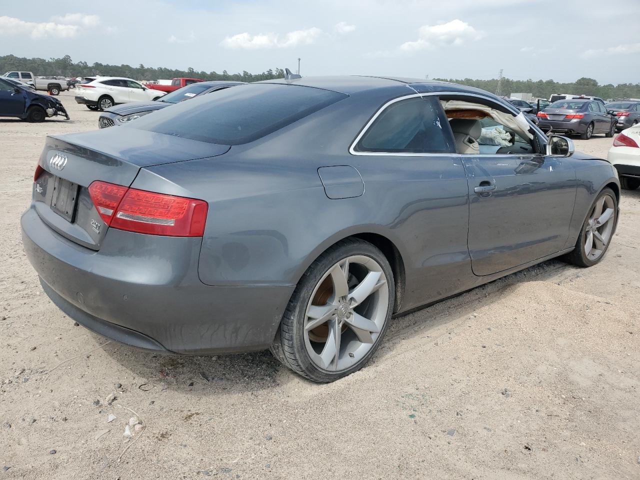 WAULFAFR1CA046570 2012 Audi A5 Premium Plus