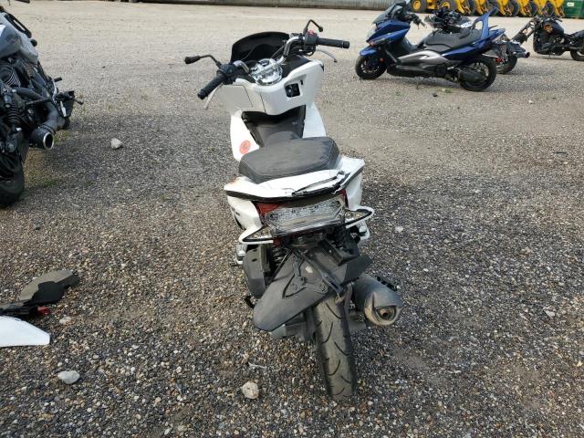 2018 HONDA PCX 150 RLHKF1804JY300144