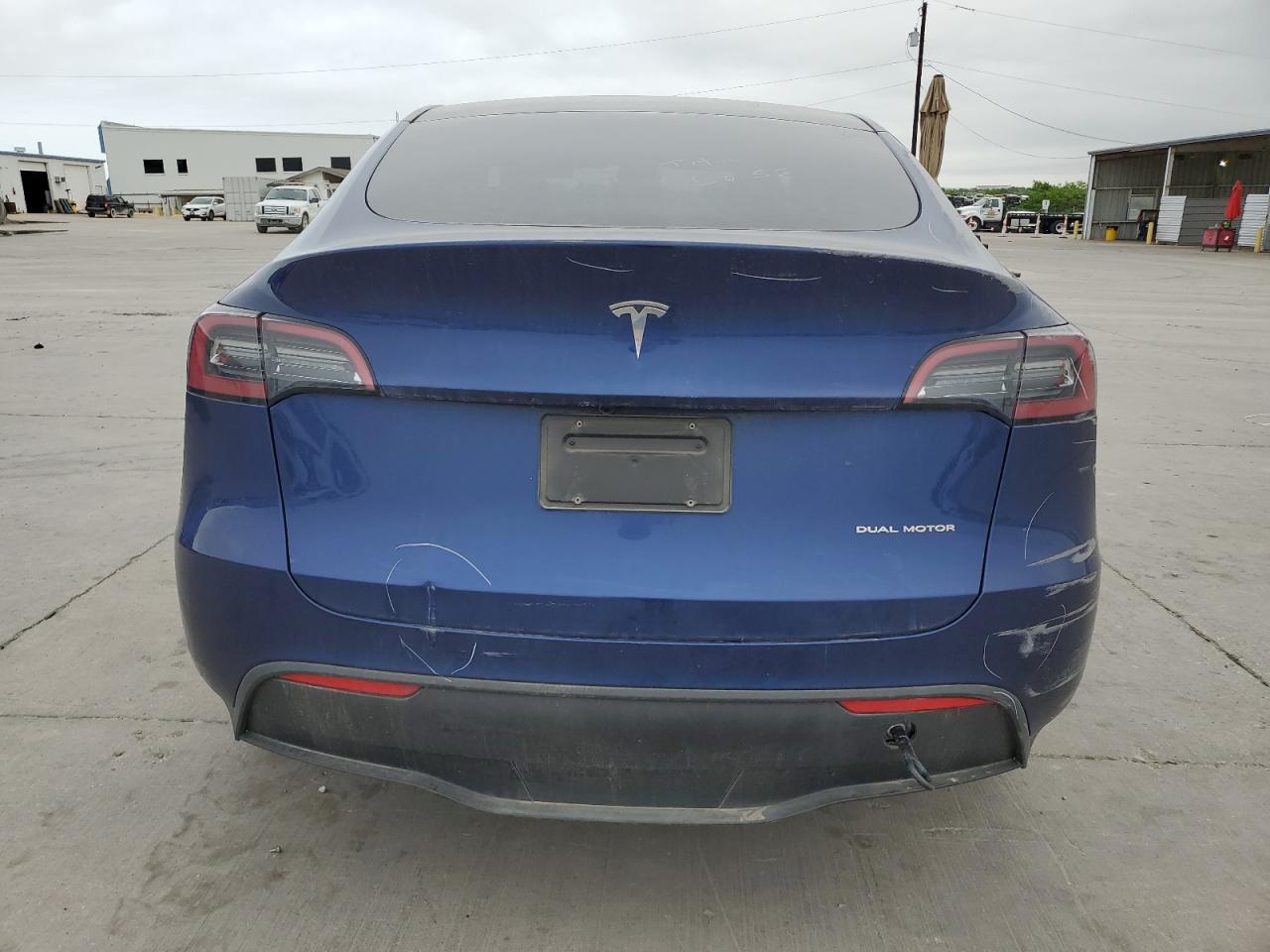 7SAYGDEE2PA063123 2023 Tesla Model Y