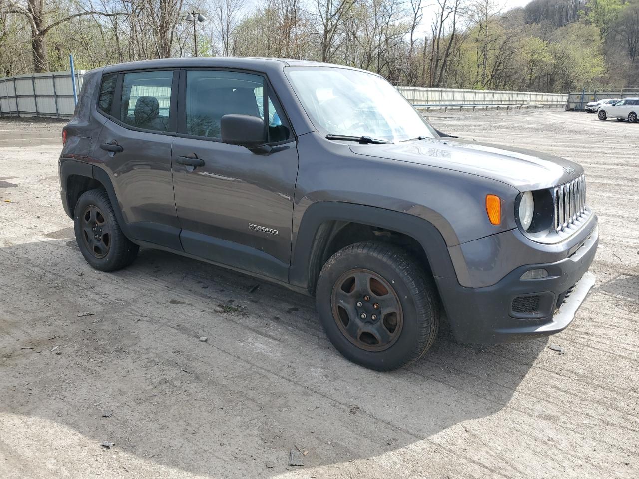 Lot #2477449457 2016 JEEP RENEGADE S