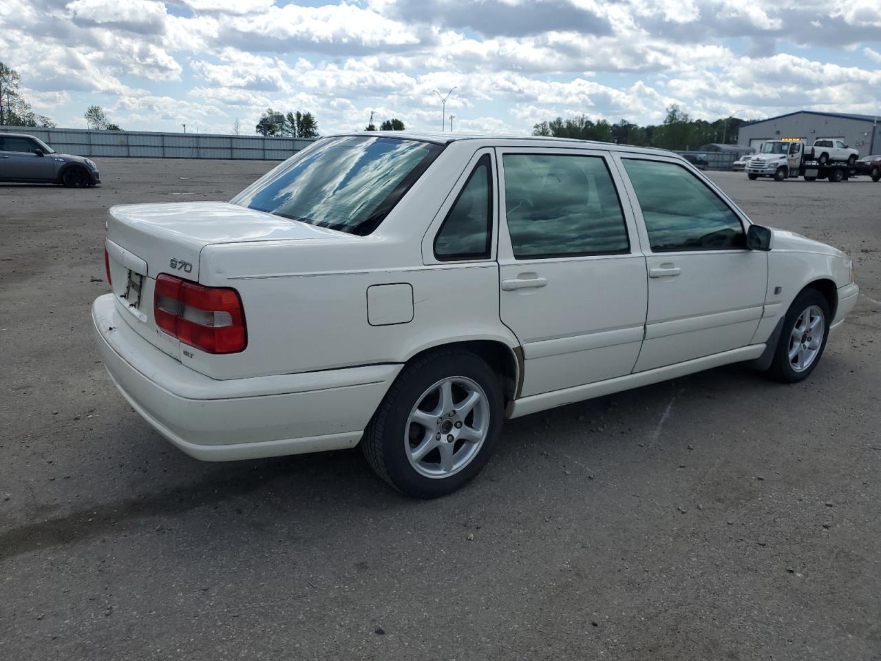 YV1LS56D4Y2637059 2000 Volvo S70 Glt