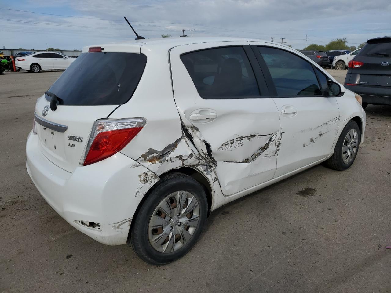 JTDKTUD33CD532075 2012 Toyota Yaris