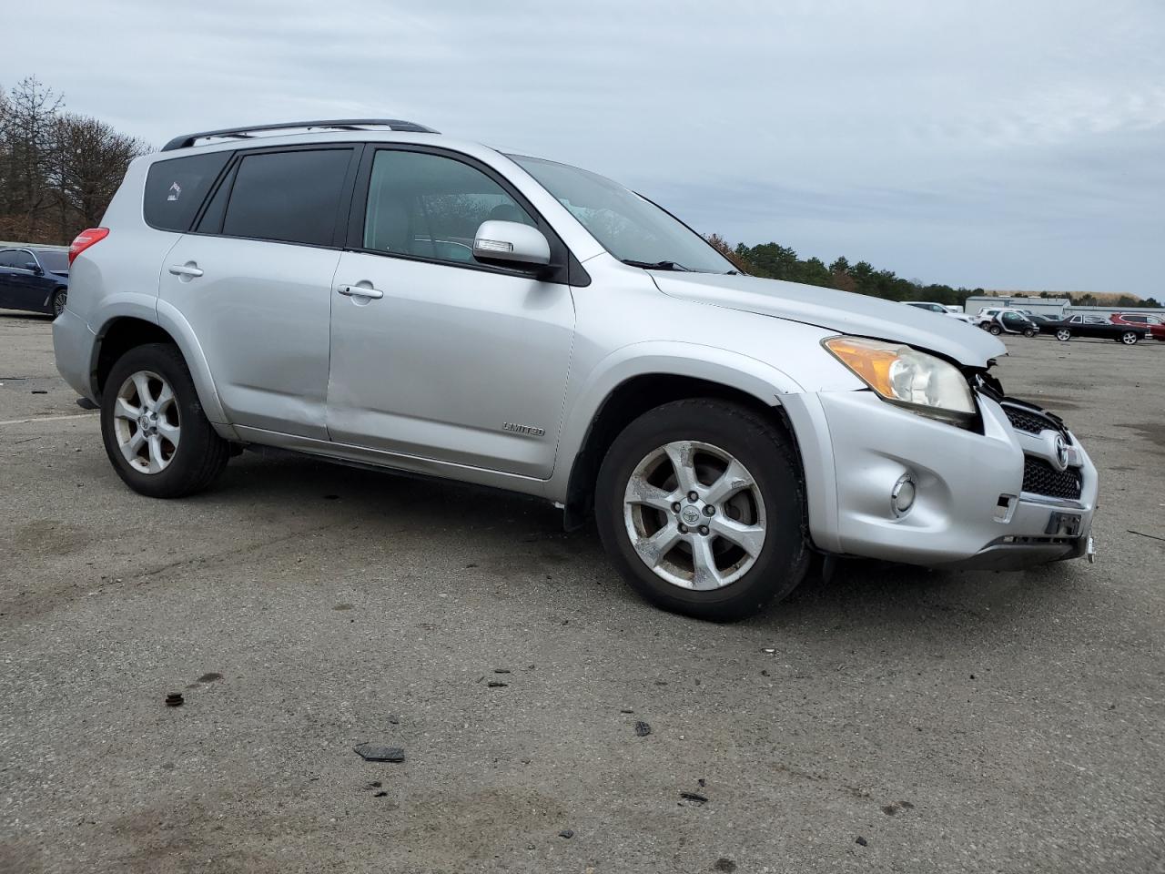 JTMDK4DV9AD013137 2010 Toyota Rav4 Limited