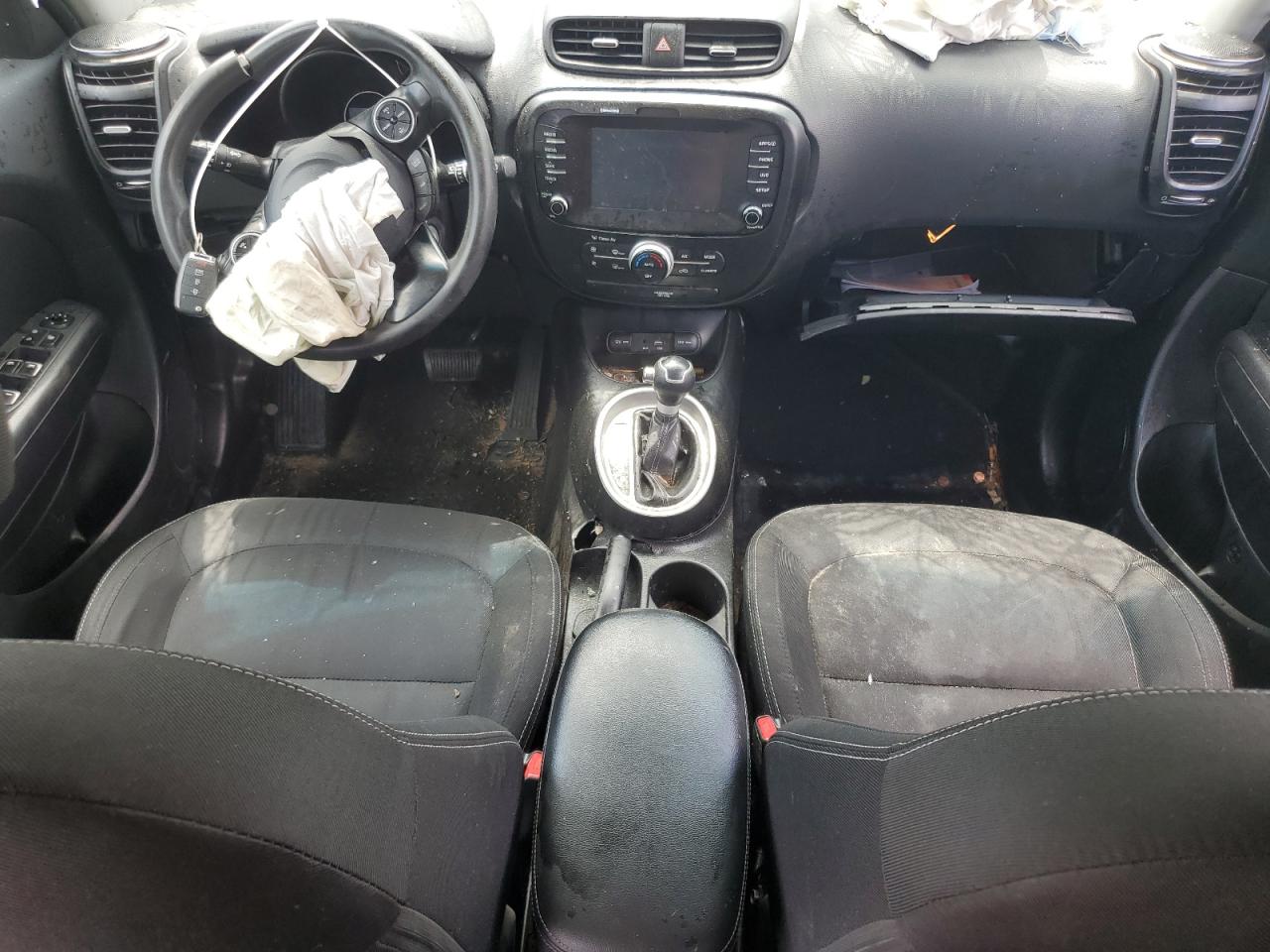 KNDJP3A56K7633396 2019 Kia Soul +