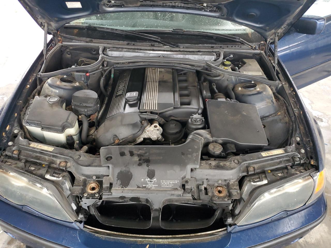 WBAEU33414PF60777 2004 BMW 325 Xi