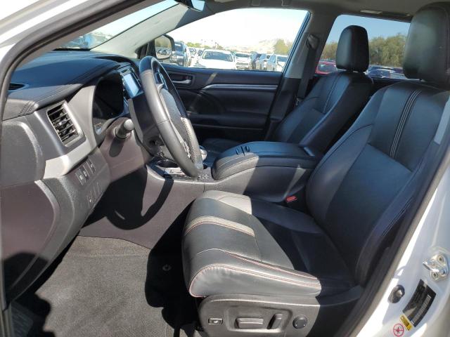 VIN 5TDJZRFH8KS571635 2019 Toyota Highlander, SE no.7