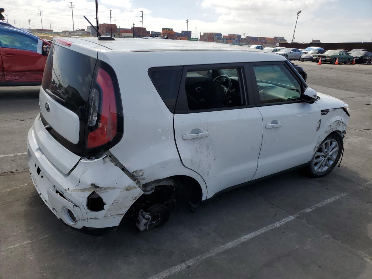 KNDJP3A54J7532095 2018 Kia Soul +