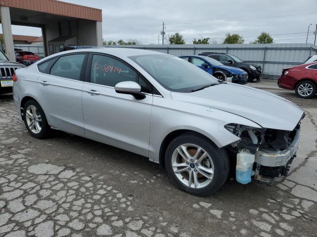 VIN 3FA6P0HD8JR266774 2018 Ford Fusion, SE no.4