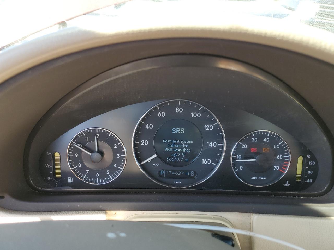 WDBTJ56H27F209640 2007 Mercedes-Benz Clk 350