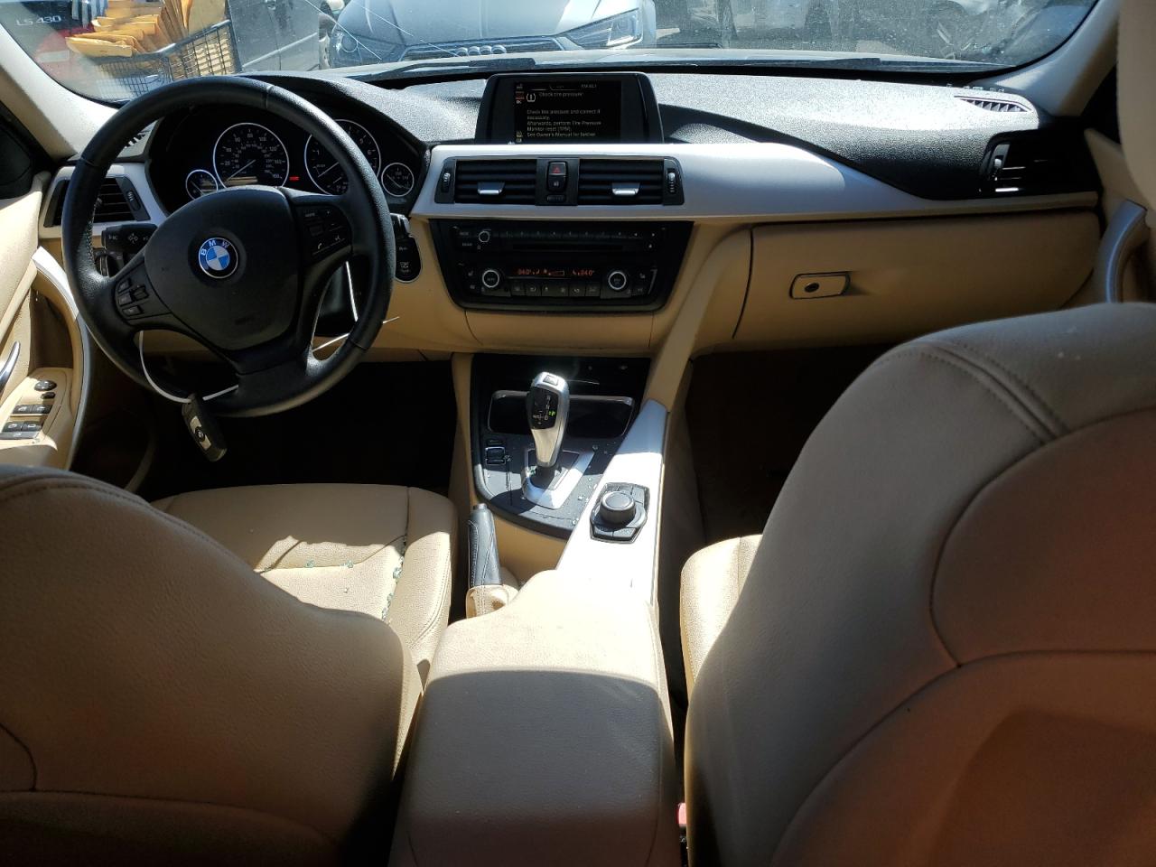 WBA3B1C50FK136725 2015 BMW 320 I