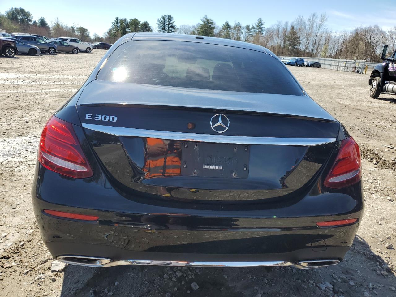 WDDZF4JB7JA344794 2018 Mercedes-Benz E 300