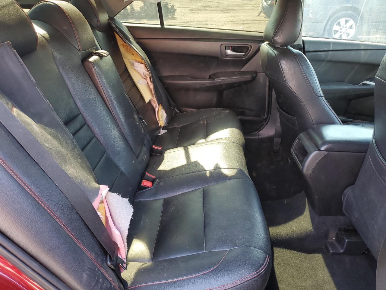 4T1BF1FK8GU610037 2016 Toyota Camry Le