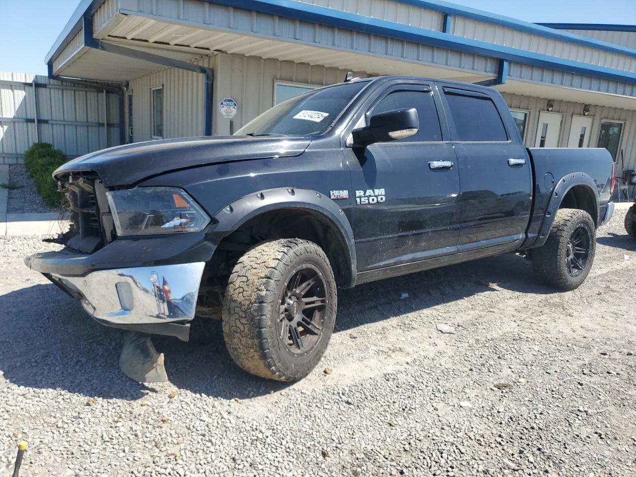 3C6RR7LT3HG533647 2017 Ram 1500 Slt