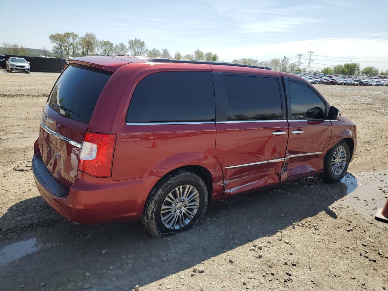 2C4RC1CG9DR589963 2013 Chrysler Town & Country Touring L