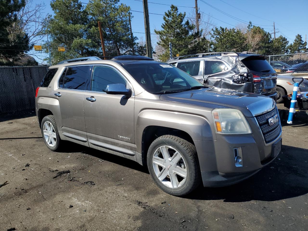 2CTFLXE54B6411690 2011 GMC Terrain Slt